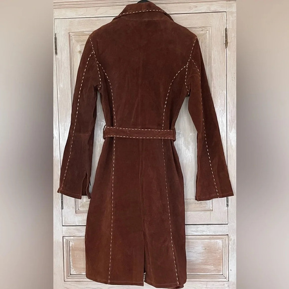 Vintage Wilson Leather trench style coat. Chestnut suede w contrast stiching - Picture 3 of 8